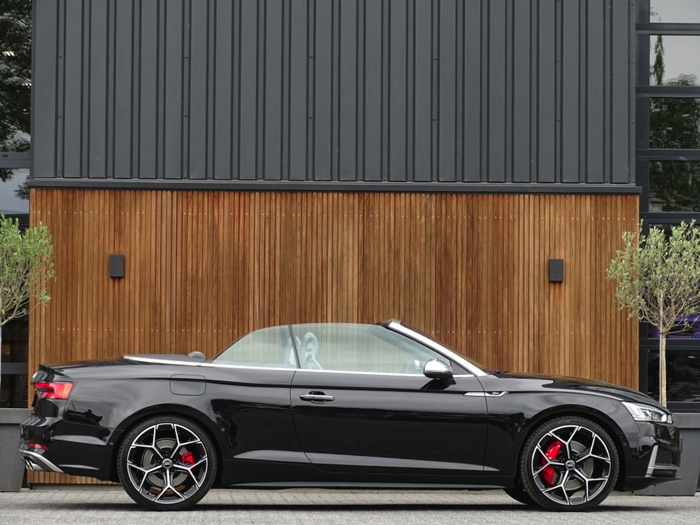 Audi A5 Cabriolet S5 3.0 V6T 354PK Quattro / B&O / 360˚ / LED