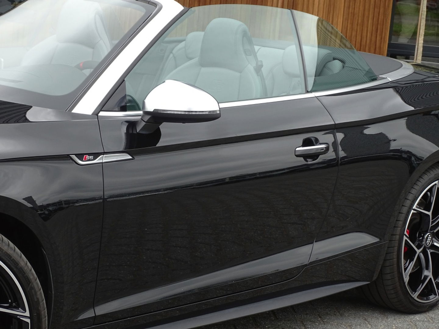 Audi A5 Cabriolet S5 3.0 V6T 354PK Quattro / B&O / 360˚ / LED