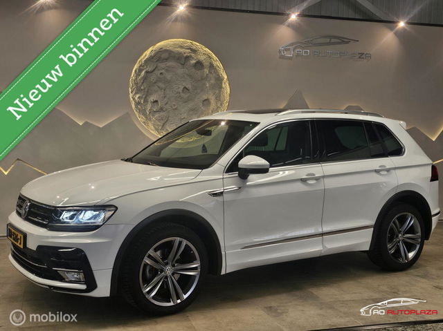 Volkswagen Tiguan - 1.4 TSI R-Line Panorama/Virtual cockpit/Trekhaak/NAP