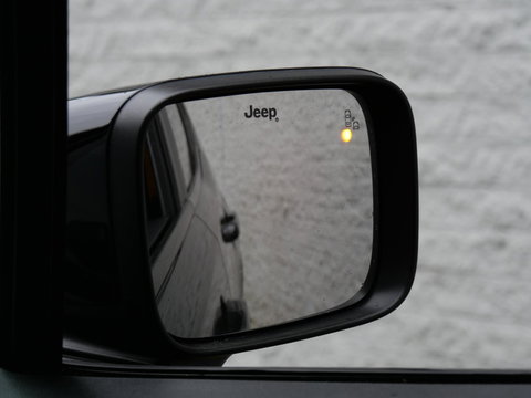 Jeep Renegade 4xe 240 PLUG-IN/ 19INCH/ LEER/ KENWOOD PREMIUM AUDIO/ KEYLESS