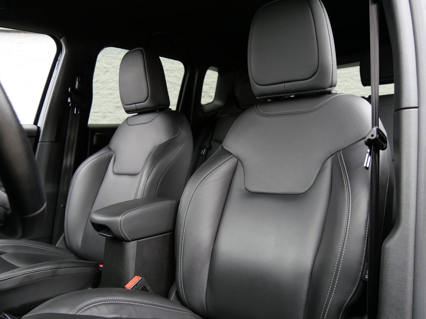 Jeep Renegade 4xe 240 PLUG-IN/ 19INCH/ LEER/ KENWOOD PREMIUM AUDIO/ KEYLESS