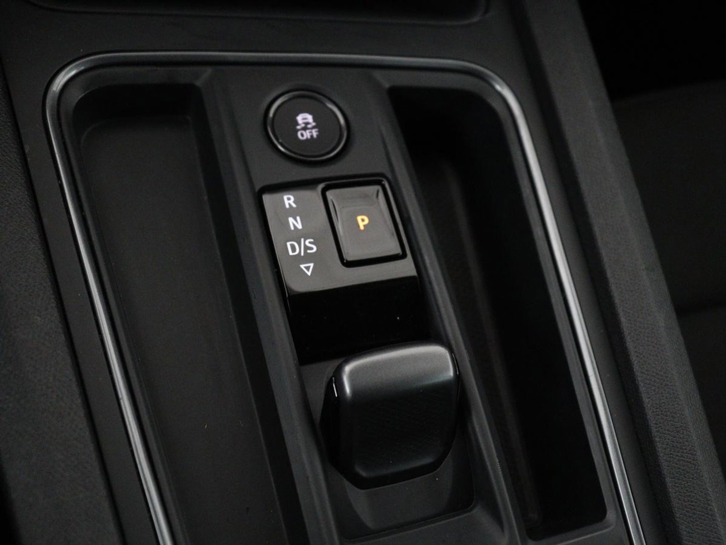 CUPRA Leon 1.4 eHybrid VZ Copper Edition | 245pk | Panoramadak | Stoelverwarming | Camera | Adaptive cruise | Sportstoelen | Sfeerverlichting | Carplay | Navigatie | Keyless | Stuurverwarming | PHEV | Plug In