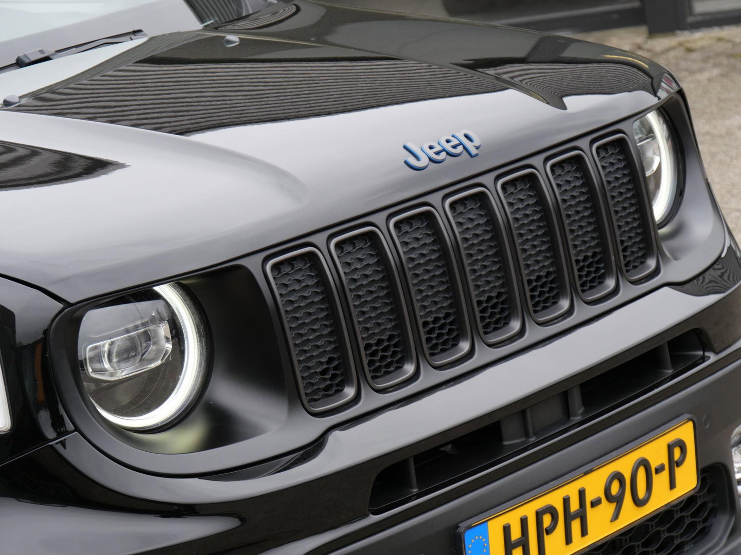 Jeep Renegade 4xe 240 PLUG-IN/ 19INCH/ LEER/ KENWOOD PREMIUM AUDIO/ KEYLESS