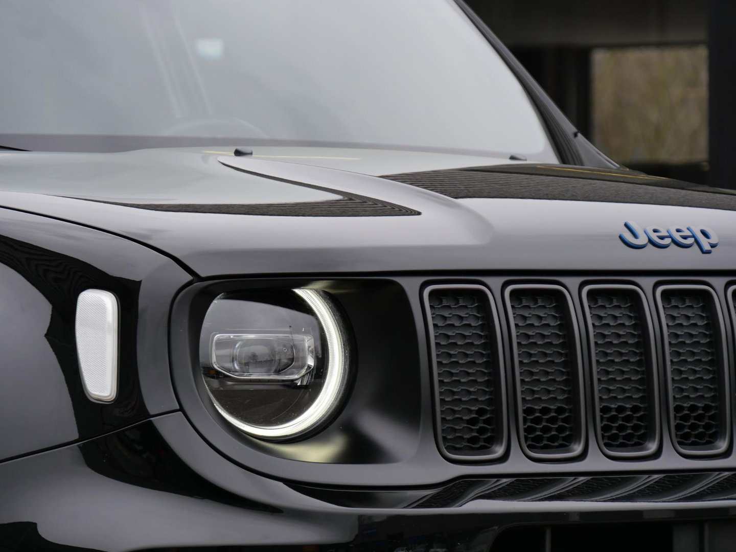 Jeep Renegade 4xe 240 PLUG-IN/ 19INCH/ LEER/ KENWOOD PREMIUM AUDIO/ KEYLESS