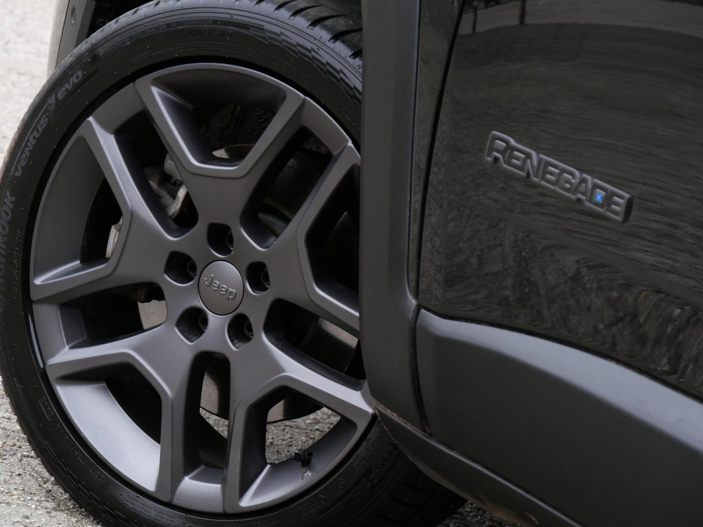 Jeep Renegade 4xe 240 PLUG-IN/ 19INCH/ LEER/ KENWOOD PREMIUM AUDIO/ KEYLESS