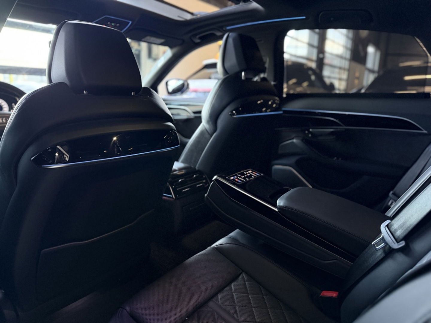 Audi A8 60 TFSIe 449PK Quattro / B&O / Laser / Massage