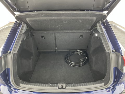 Audi Q4 e-tron 40 Advanced edition 77 kWh [ 3-Fase ] {SOH-92%} (INCL.BTW) Aut.*HEAT-PUMP | NAVI-FULLMAP | MATRIX-LED | KEYLESS | AUDI-SOUND |  DIGI-COCKPIT | DAB | CARPLAY | HEATED-SPORTSEATS | PRIVACYGLASS | CRUISE | 19''ALU*