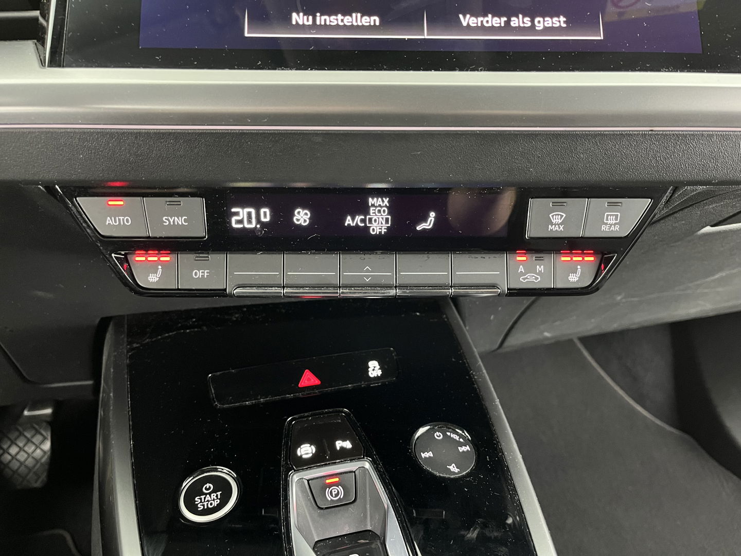 Audi Q4 e-tron 40 Advanced edition 77 kWh [ 3-Fase ] {SOH-92%} (INCL.BTW) Aut.*HEAT-PUMP | NAVI-FULLMAP | MATRIX-LED | KEYLESS | AUDI-SOUND |  DIGI-COCKPIT | DAB | CARPLAY | HEATED-SPORTSEATS | PRIVACYGLASS | CRUISE | 19''ALU*