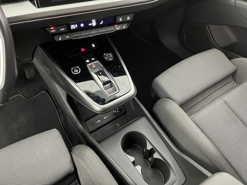 Audi Q4 e-tron 40 Advanced edition 77 kWh [ 3-Fase ] {SOH-92%} (INCL.BTW) Aut.*HEAT-PUMP | NAVI-FULLMAP | MATRIX-LED | KEYLESS | AUDI-SOUND |  DIGI-COCKPIT | DAB | CARPLAY | HEATED-SPORTSEATS | PRIVACYGLASS | CRUISE | 19''ALU*