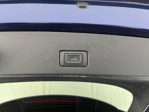 Audi Q4 e-tron 40 Advanced edition 77 kWh [ 3-Fase ] {SOH-92%} (INCL.BTW) Aut.*HEAT-PUMP | NAVI-FULLMAP | MATRIX-LED | KEYLESS | AUDI-SOUND |  DIGI-COCKPIT | DAB | CARPLAY | HEATED-SPORTSEATS | PRIVACYGLASS | CRUISE | 19''ALU*