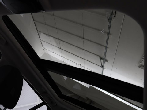 BMW 3-serie 320i Executive Edition | Panoramadak | Carplay | Navigatie | Live Cockpit | Full LED | Parkeerhulp | Cruise control | Climate control