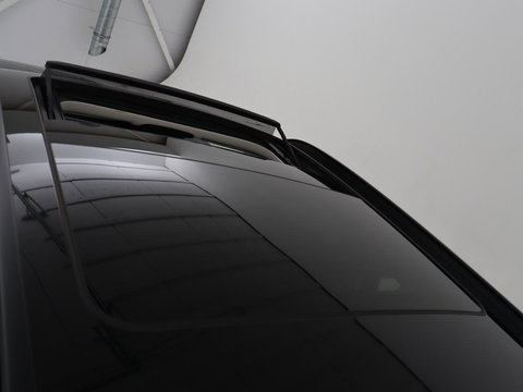 BMW 3-serie 320i Executive Edition | Panoramadak | Carplay | Navigatie | Live Cockpit | Full LED | Parkeerhulp | Cruise control | Climate control