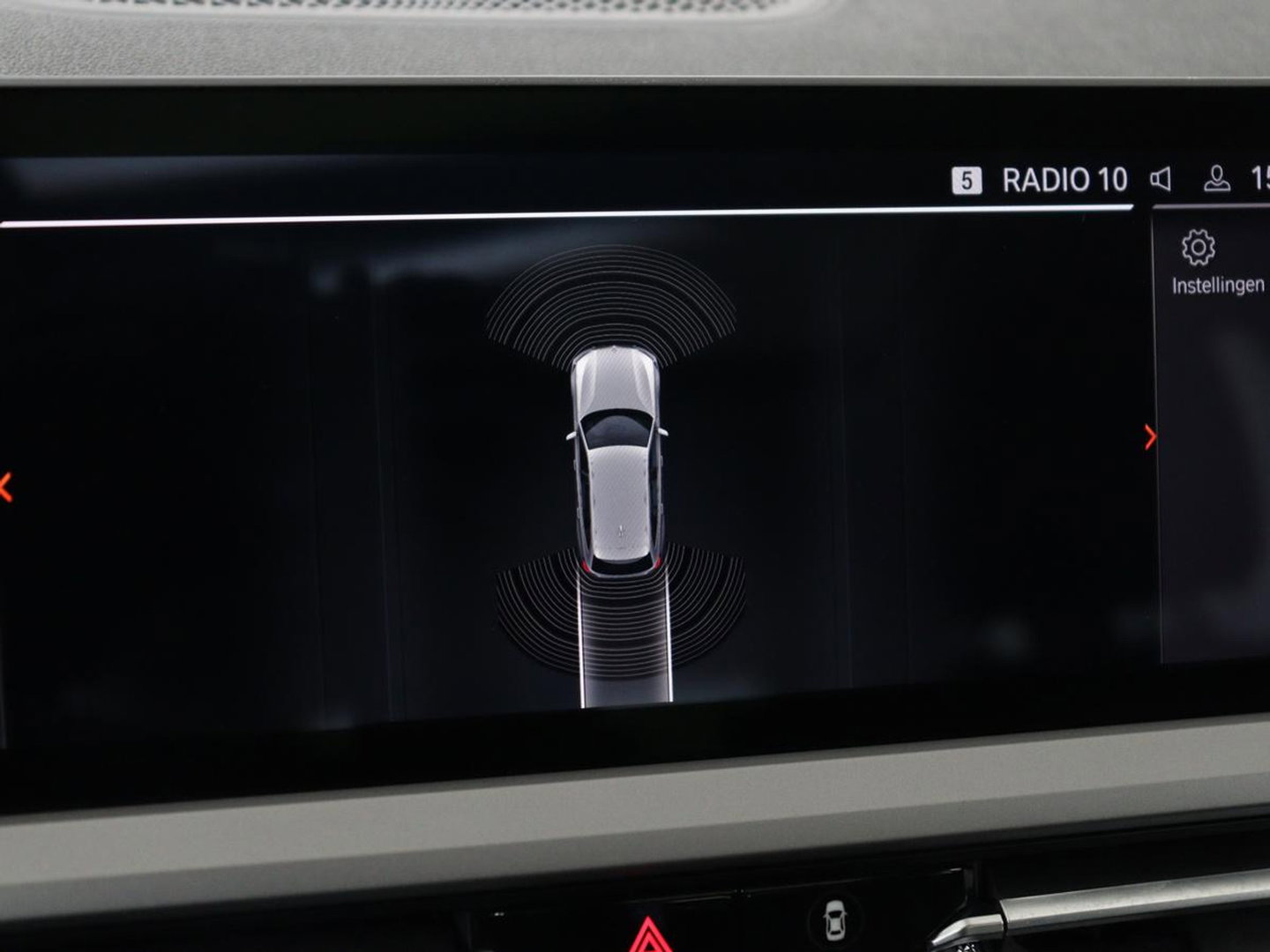 BMW 3-serie 320i Executive Edition | Panoramadak | Carplay | Navigatie | Live Cockpit | Full LED | Parkeerhulp | Cruise control | Climate control