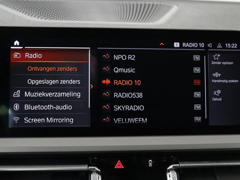 BMW 3-serie 320i Executive Edition | Panoramadak | Carplay | Navigatie | Live Cockpit | Full LED | Parkeerhulp | Cruise control | Climate control