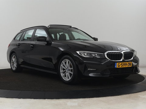 BMW 3-serie 320i Executive Edition | Panoramadak | Carplay | Navigatie | Live Cockpit | Full LED | Parkeerhulp | Cruise control | Climate control