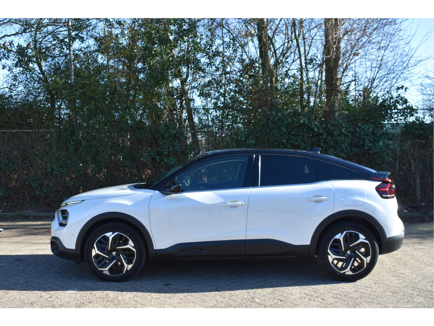 Citroën C4 1.2 Puretech Shine | WINTERBANDEN + LM WIELEN | NL-AUTO | BOEKJES | NAP EN ONDERHOUDSHISTORIE