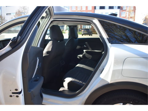 Citroën C4 1.2 Puretech Shine | WINTERBANDEN + LM WIELEN | NL-AUTO | BOEKJES | NAP EN ONDERHOUDSHISTORIE