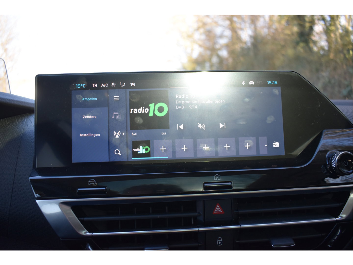 Citroën C4 1.2 Puretech Shine | WINTERBANDEN + LM WIELEN | NL-AUTO | BOEKJES | NAP EN ONDERHOUDSHISTORIE