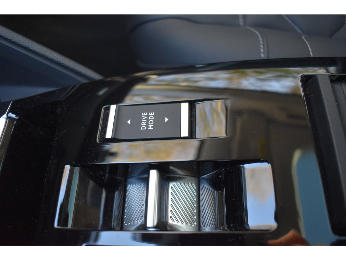 Citroën C4 1.2 Puretech Shine | WINTERBANDEN + LM WIELEN | NL-AUTO | BOEKJES | NAP EN ONDERHOUDSHISTORIE