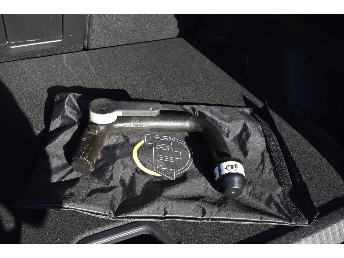 Citroën C4 1.2 Puretech Shine | WINTERBANDEN + LM WIELEN | NL-AUTO | BOEKJES | NAP EN ONDERHOUDSHISTORIE