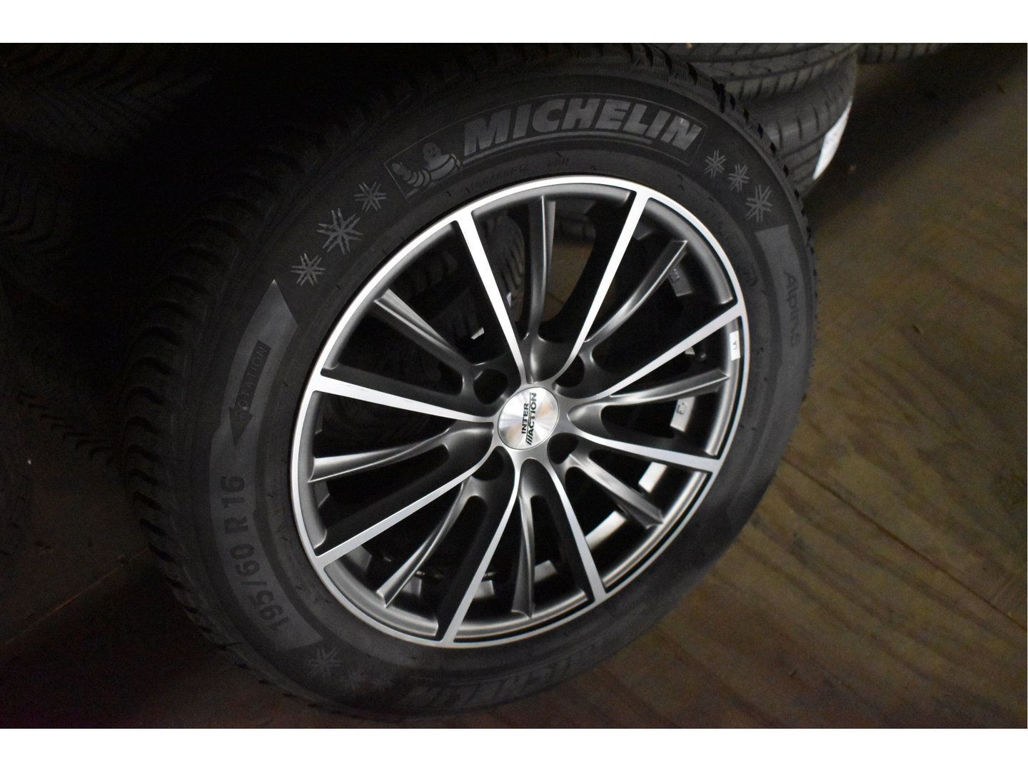 Citroën C4 1.2 Puretech Shine | WINTERBANDEN + LM WIELEN | NL-AUTO | BOEKJES | NAP EN ONDERHOUDSHISTORIE