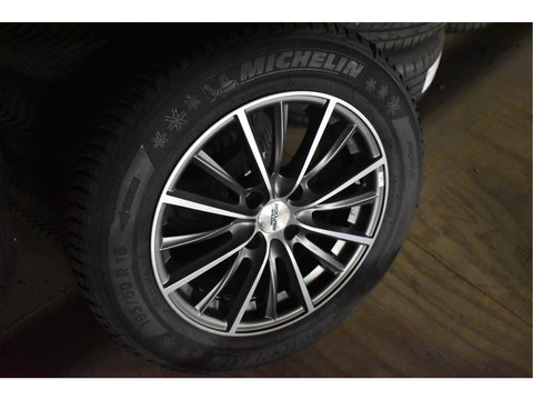 Citroën C4 1.2 Puretech Shine | WINTERBANDEN + LM WIELEN | NL-AUTO | BOEKJES | NAP EN ONDERHOUDSHISTORIE