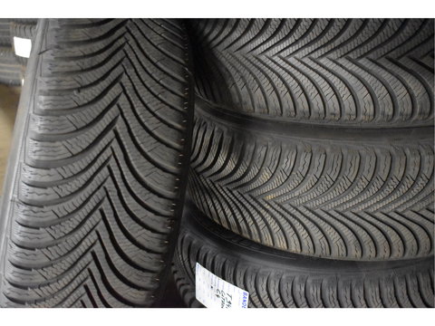 Citroën C4 1.2 Puretech Shine | WINTERBANDEN + LM WIELEN | NL-AUTO | BOEKJES | NAP EN ONDERHOUDSHISTORIE