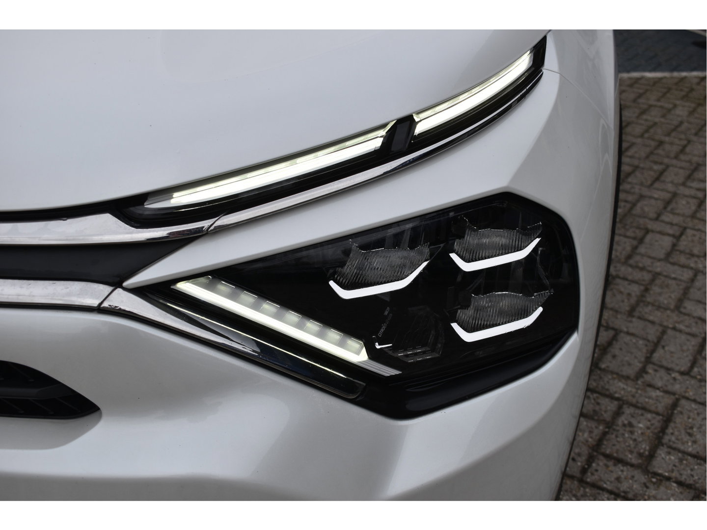 Citroën C4 1.2 Puretech Shine | WINTERBANDEN + LM WIELEN | NL-AUTO | BOEKJES | NAP EN ONDERHOUDSHISTORIE