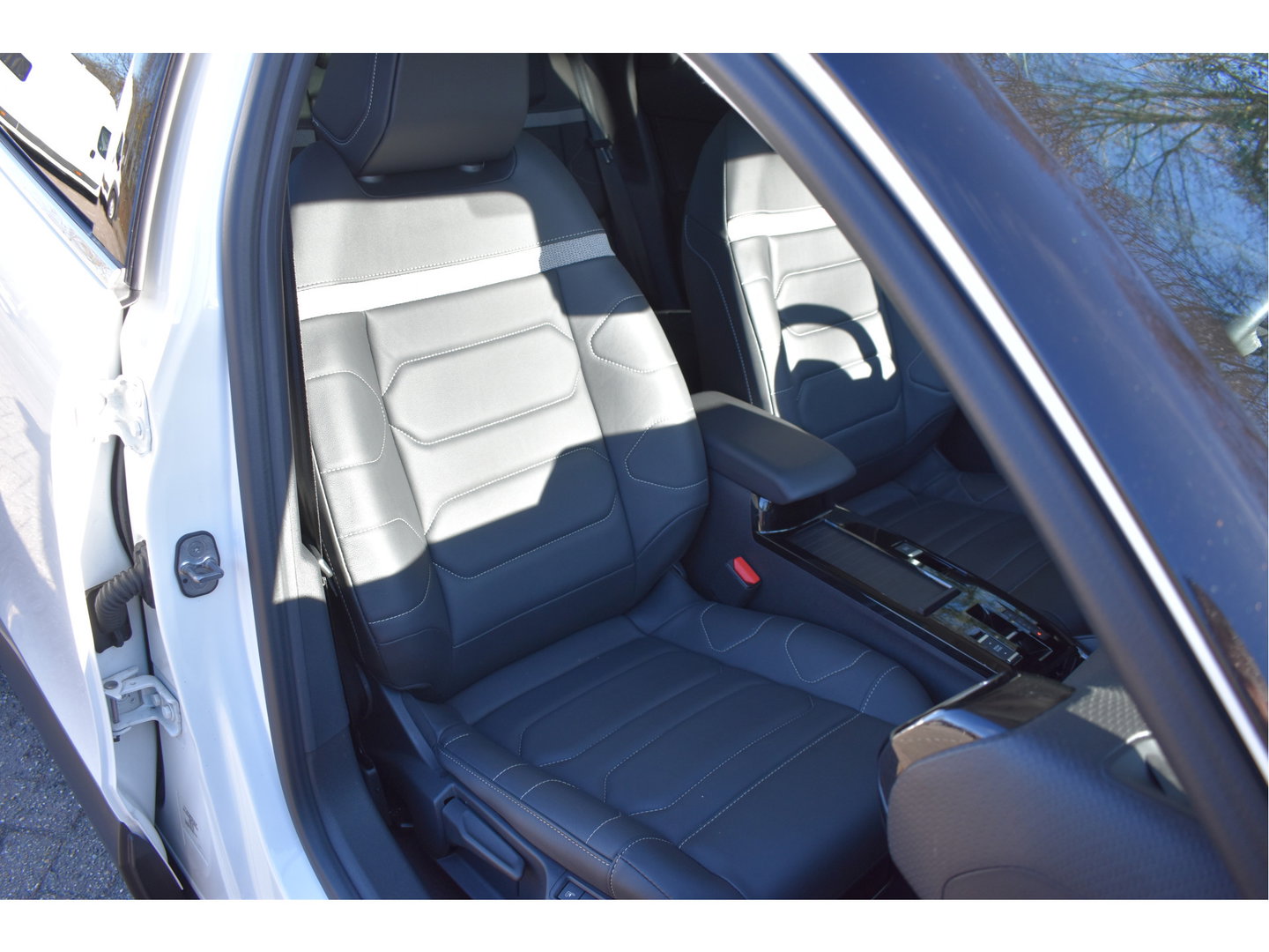 Citroën C4 1.2 Puretech Shine | WINTERBANDEN + LM WIELEN | NL-AUTO | BOEKJES | NAP EN ONDERHOUDSHISTORIE