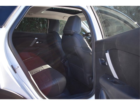 Citroën C4 1.2 Puretech Shine | WINTERBANDEN + LM WIELEN | NL-AUTO | BOEKJES | NAP EN ONDERHOUDSHISTORIE