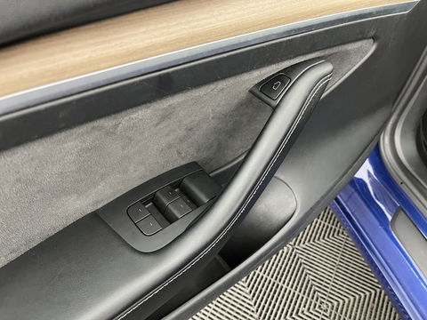 Tesla Model 3 Standard RWD Plus 60 kWh [ 3-Fase ] (INCL-BTW) Aut. *PANO | AUTOPILOT | LEATHER | KEYLESS | FULL-LED | MEMORY-PACK | TOPVIEW | DAB | CARPLAY | DIGI-COCKPIT | LANE-ASSIST | COMFORTSEATS | 19"ALU*