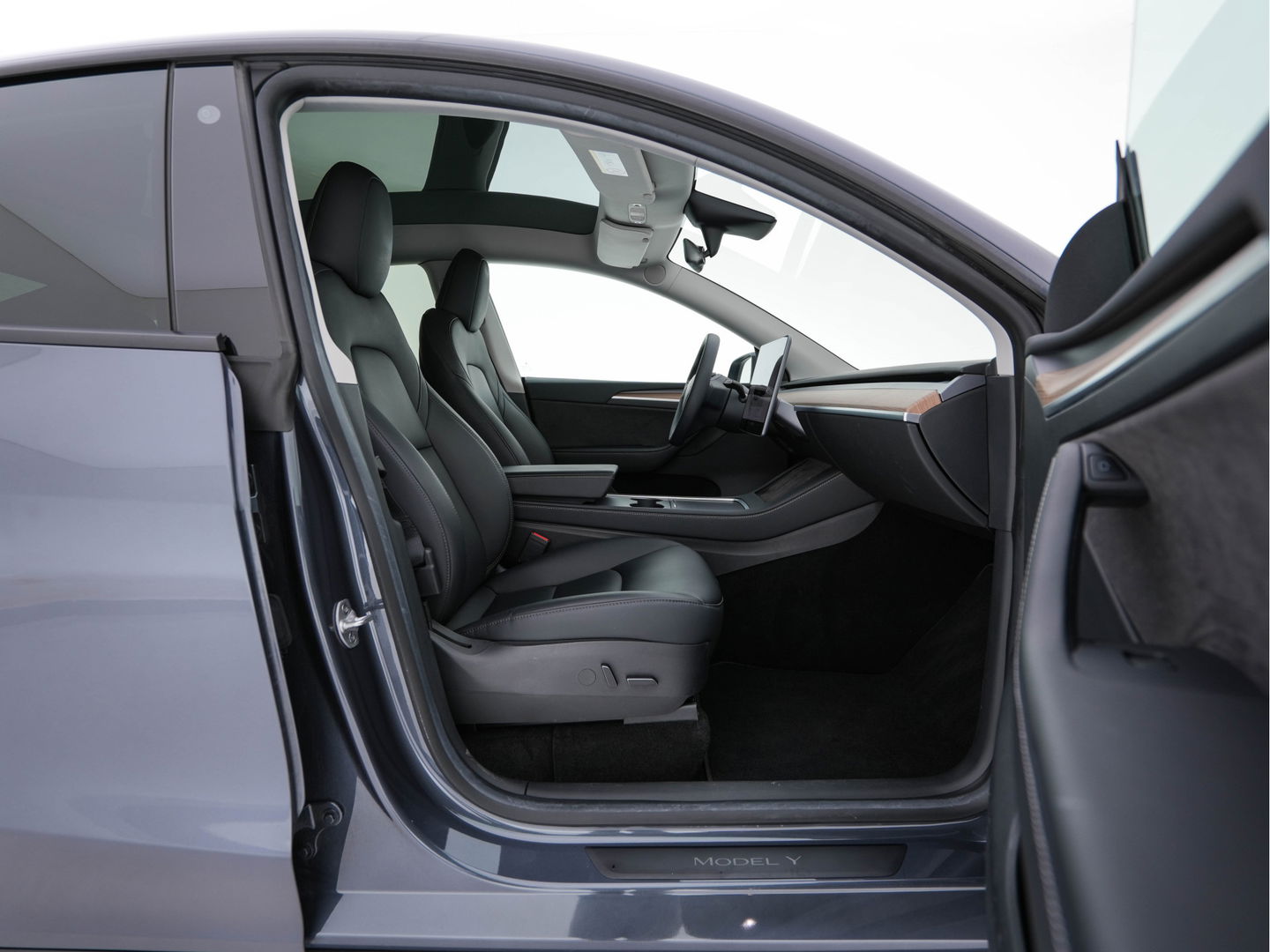 Tesla Model Y Long Range AWD 75 kWh [ 3-Fase-11kW ] {SOH-87%} (INCL-BTW) Aut. *PANO | AUTO-PILOT | LEATHER | NAVI-FULLMAP | MATRIX-LED | KEYLESS | CAMERA | DAB+ | HEATED-COMFORTSEATS | PRIVACY-GLASS | TOPVIEW |  19''ALU*