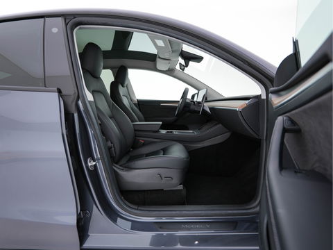 Tesla Model Y Long Range AWD 75 kWh [ 3-Fase-11kW ] {SOH-87%} (INCL-BTW) Aut. *PANO | AUTO-PILOT | LEATHER | NAVI-FULLMAP | MATRIX-LED | KEYLESS | CAMERA | DAB+ | HEATED-COMFORTSEATS | PRIVACY-GLASS | TOPVIEW |  19''ALU*