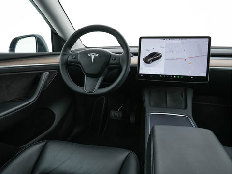 Tesla Model Y Long Range AWD 75 kWh [ 3-Fase-11kW ] {SOH-87%} (INCL-BTW) Aut. *PANO | AUTO-PILOT | LEATHER | NAVI-FULLMAP | MATRIX-LED | KEYLESS | CAMERA | DAB+ | HEATED-COMFORTSEATS | PRIVACY-GLASS | TOPVIEW |  19''ALU*