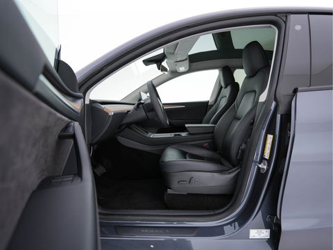 Tesla Model Y Long Range AWD 75 kWh [ 3-Fase-11kW ] {SOH-87%} (INCL-BTW) Aut. *PANO | AUTO-PILOT | LEATHER | NAVI-FULLMAP | MATRIX-LED | KEYLESS | CAMERA | DAB+ | HEATED-COMFORTSEATS | PRIVACY-GLASS | TOPVIEW |  19''ALU*