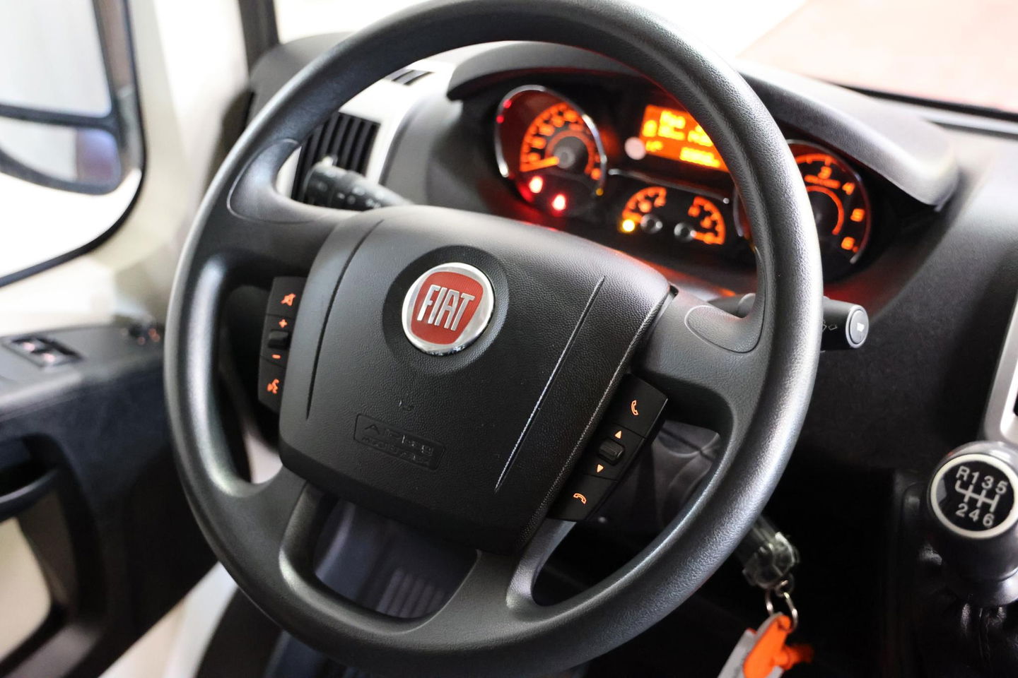 Fiat Ducato BAKWAGEN MEUBELBAK MET LAADKLEP