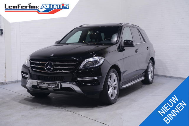 Mercedes-Benz M-Klasse - 350 BlueTEC luchtvering climate-controle lederen-bekleding voorstoelen electr met Memo cruise-controle Navigatie bleutooth schuifdak achterklep electrisch treeplanken PDC v+a 360-camera private-glas dakrails stoelverwarming schakelflippers aan het stuur