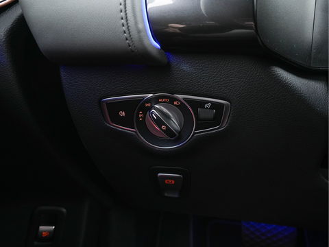 Mercedes-Benz EQC 400 4MATIC Business Solution Luxury 80 kWh {SOH-89%} (INCL.BTW) Aut.*LEATHER | FULL-LED | DISTRONIC | BLINDSPOT | HEATED-COMFORTSEATS | DIGI-WIDESCREEN | DAB+ | KEYLESS | AMBIENTLIGHT | NAVI-FULLMAP | ECC | PRIVACY-GLASS | PDC | 20''ALU*