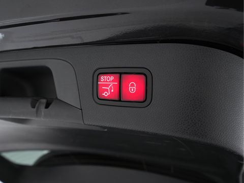 Mercedes-Benz EQC 400 4MATIC Business Solution Luxury 80 kWh {SOH-89%} (INCL.BTW) Aut.*LEATHER | FULL-LED | DISTRONIC | BLINDSPOT | HEATED-COMFORTSEATS | DIGI-WIDESCREEN | DAB+ | KEYLESS | AMBIENTLIGHT | NAVI-FULLMAP | ECC | PRIVACY-GLASS | PDC | 20''ALU*