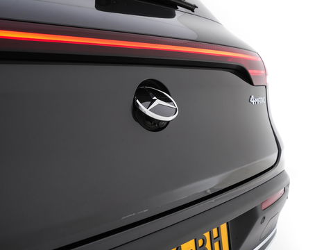 Mercedes-Benz EQC 400 4MATIC Business Solution Luxury 80 kWh {SOH-89%} (INCL.BTW) Aut.*LEATHER | FULL-LED | DISTRONIC | BLINDSPOT | HEATED-COMFORTSEATS | DIGI-WIDESCREEN | DAB+ | KEYLESS | AMBIENTLIGHT | NAVI-FULLMAP | ECC | PRIVACY-GLASS | PDC | 20''ALU*