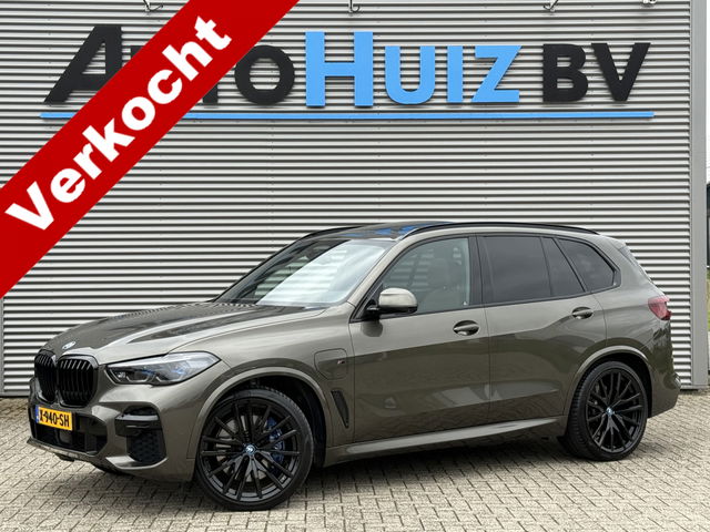 BMW X5 - xDrive45e High Executive M Sport Laser Licht Trekhaak Panoramadak Comfortzetels 22 Inch 4WD Besturing ACC Head-Up Display Keyless Entry Stuurwielverwarming
