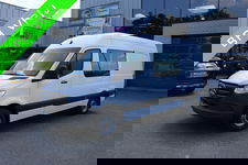 Mercedes-Benz Sprinter - 317 CDI L2H2 DC 3500 kg trekhaak, MBUX met camera, Geveerde stoel