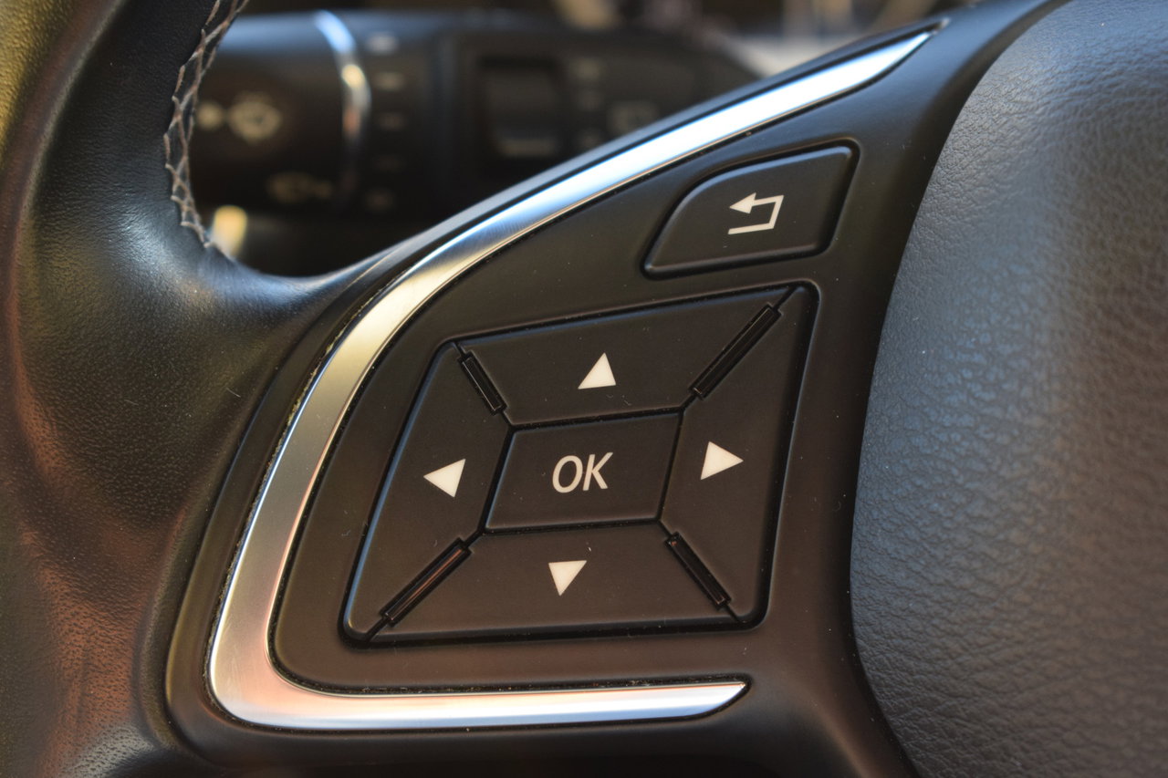 Infiniti Q