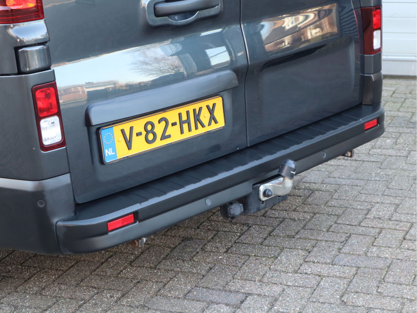 Renault Trafic 2.0 dCi 150pk Euro 6 Lang L2 - Trekhaak 2,5t KG - Apple