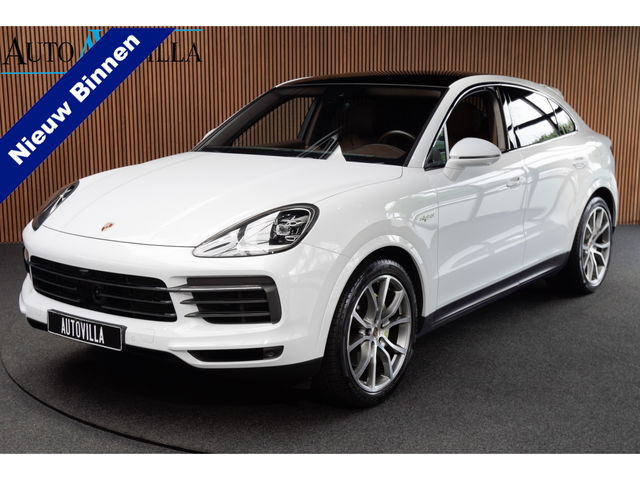 Porsche Cayenne - Coupé 3.0 E-Hybrid Panodak 360 SportChrono Leer Navi ACC Elektr. bedienbare achterklep PDC LM velgen Stoelverwarming Climate CarPlay Elektr. bedienbare trekhaak