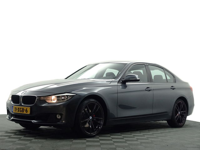 BMW 3 Serie - 320i High Executive Aut- Dynamic Select, Park Assist, Sport Interieur, Navi, Clima, Cruise