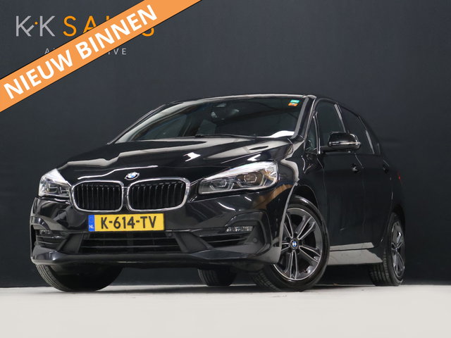 BMW 2 Serie - Active Tourer 218i High Executive M Sport [TREKHAAK, HARMAN/KARDON, CRUISE CONTROL, BLUETOOTH TELEFOON, HUD, ACHTERUITRIJCAMERA, PDC V+A, BMW LED, NIEUWSTAAT]
