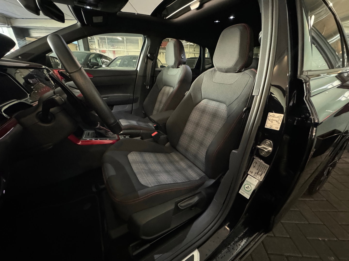 Volkswagen Polo 2.0 TSI GTI Pano|Beats|IQ|Camera|Mistlampen