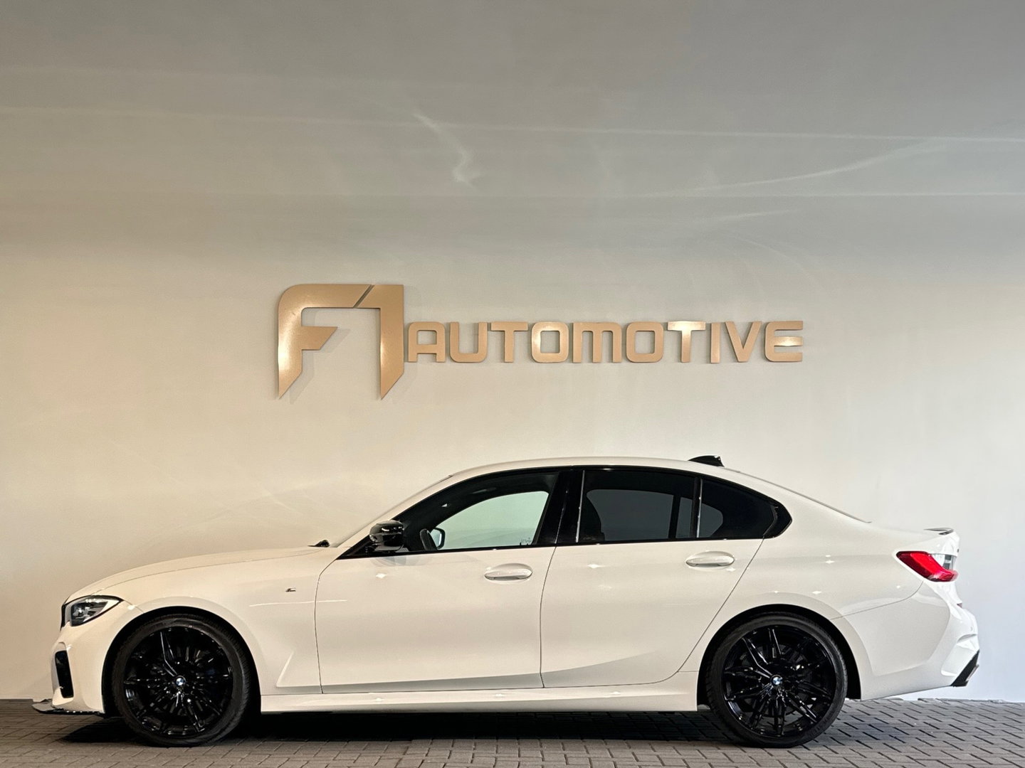 BMW 3-serie M340i xDrive High Executive Sfeer|Night|CarPlay