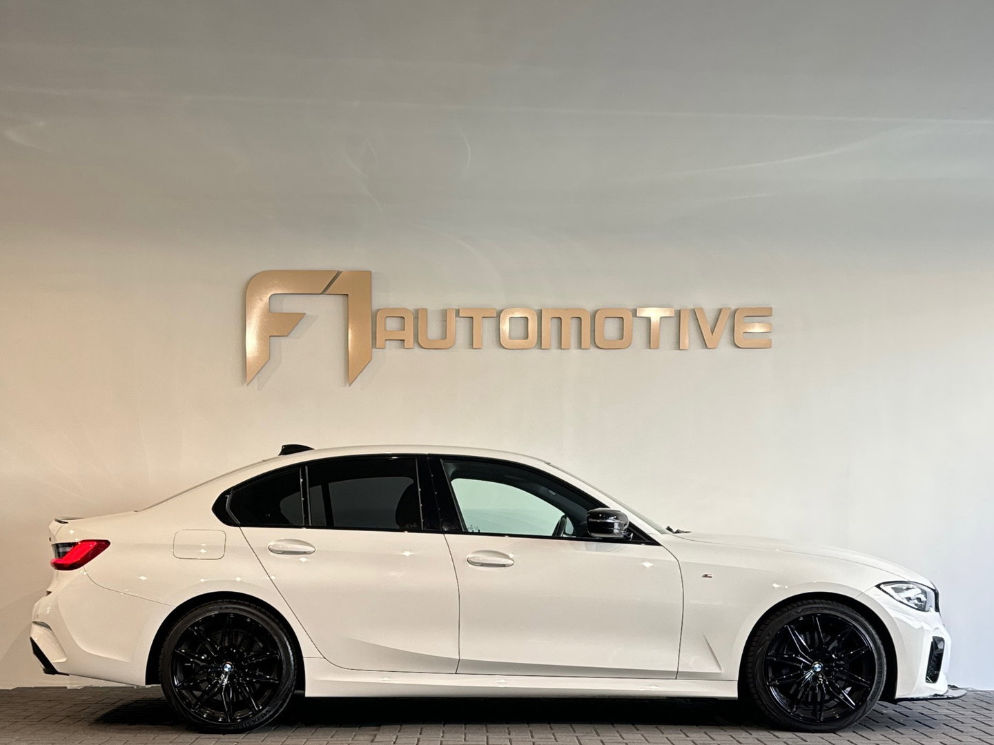 BMW 3-serie M340i xDrive High Executive Sfeer|Night|CarPlay